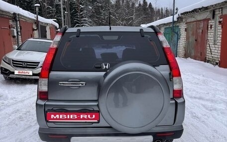 Honda CR-V II рестайлинг, 2005 год, 740 000 рублей, 3 фотография