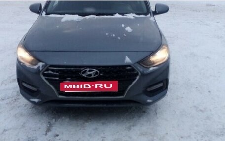 Hyundai Solaris II рестайлинг, 2018 год, 850 000 рублей, 5 фотография