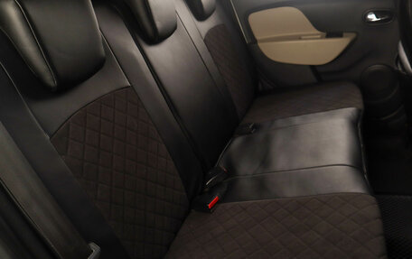 Renault Logan II, 2017 год, 969 000 рублей, 18 фотография