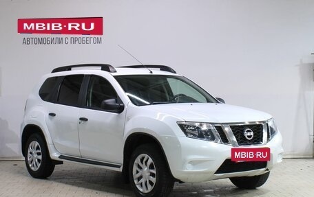 Nissan Terrano III, 2017 год, 1 169 000 рублей, 3 фотография