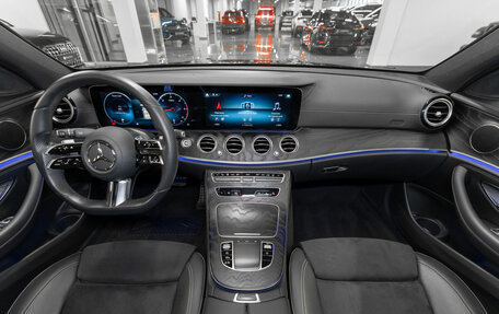 Mercedes-Benz E-Класс, 2021 год, 4 590 000 рублей, 8 фотография