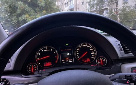 Audi A4, 2003 год, 850 000 рублей, 10 фотография