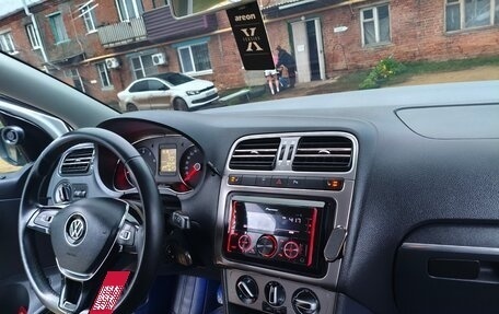 Volkswagen Polo VI (EU Market), 2018 год, 1 350 000 рублей, 6 фотография