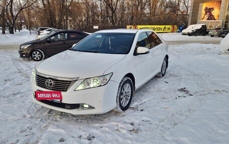 Toyota Camry, 2013 год, 1 290 000 рублей, 2 фотография