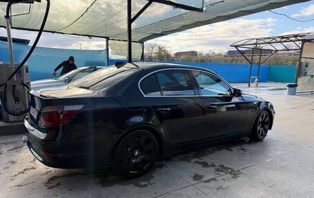 BMW 5 серия, 2004 год, 1 100 000 рублей, 3 фотография