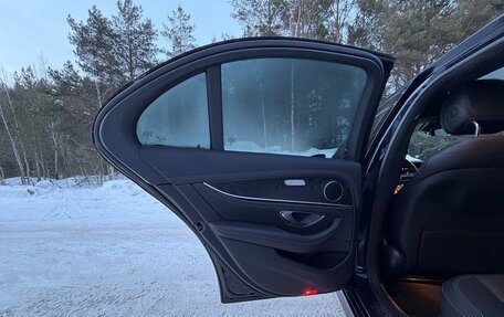 Mercedes-Benz E-Класс, 2020 год, 5 300 000 рублей, 32 фотография