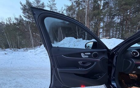 Mercedes-Benz E-Класс, 2020 год, 5 300 000 рублей, 31 фотография