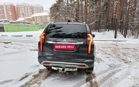 Mitsubishi Pajero Sport III рестайлинг, 2022 год, 4 000 000 рублей, 6 фотография