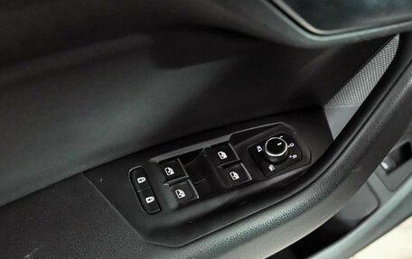 Volkswagen Touareg III, 2021 год, 5 550 000 рублей, 10 фотография