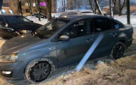 Volkswagen Polo VI (EU Market), 2019 год, 700 000 рублей, 2 фотография