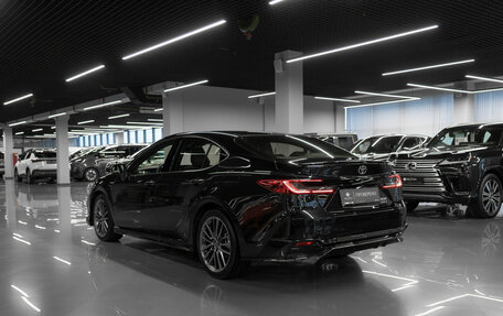 Toyota Camry, 2025 год, 4 600 000 рублей, 4 фотография