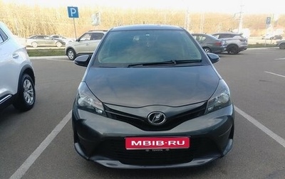 Toyota Vitz, 2014 год, 750 000 рублей, 1 фотография