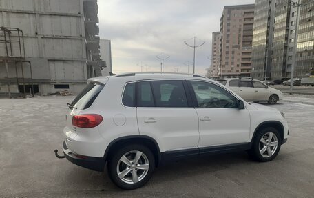 Volkswagen Tiguan I, 2012 год, 950 000 рублей, 2 фотография