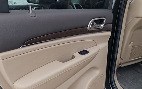 Jeep Grand Cherokee, 2013 год, 3 000 000 рублей, 13 фотография