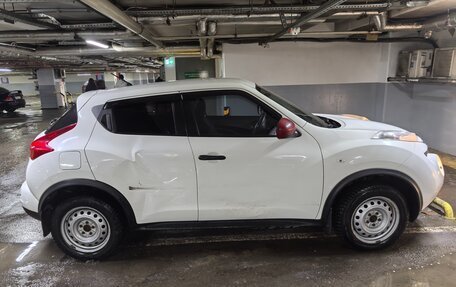 Nissan Juke II, 2013 год, 850 000 рублей, 3 фотография