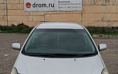 Toyota Wish II, 2004 год, 720 000 рублей, 4 фотография