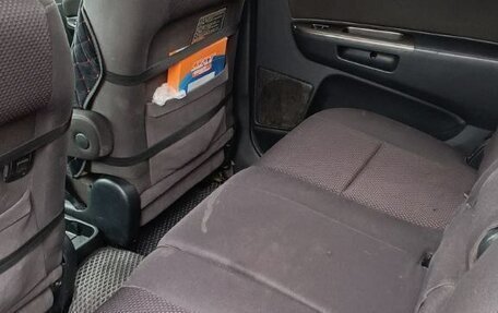 Toyota Wish II, 2004 год, 720 000 рублей, 17 фотография