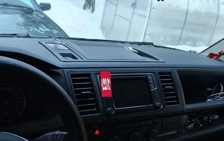 Volkswagen Caravelle T6 рестайлинг, 2019 год, 3 850 000 рублей, 4 фотография