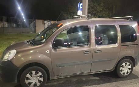 Renault Kangoo II рестайлинг, 2012 год, 690 000 рублей, 5 фотография