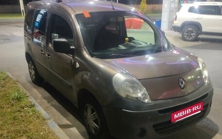 Renault Kangoo II рестайлинг, 2012 год, 690 000 рублей, 2 фотография