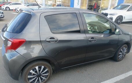 Toyota Vitz, 2014 год, 750 000 рублей, 4 фотография