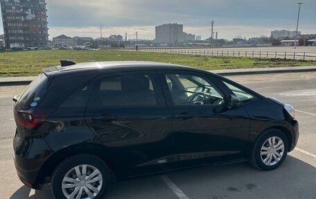 Honda Fit, 2020 год, 1 380 000 рублей, 6 фотография