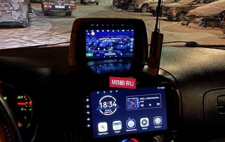 Hyundai Grand Starex Grand Starex I рестайлинг 2, 2011 год, 1 750 000 рублей, 18 фотография