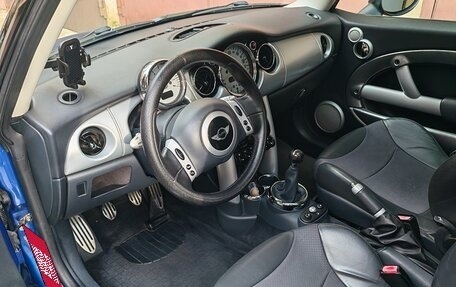 MINI Hatch, 2003 год, 900 000 рублей, 30 фотография