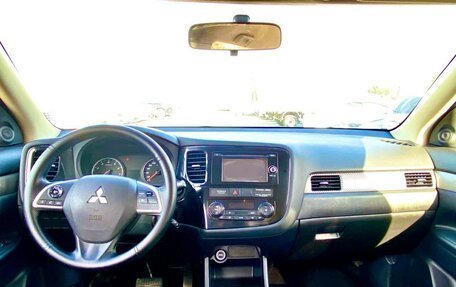 Mitsubishi Outlander III рестайлинг 3, 2013 год, 1 090 000 рублей, 4 фотография