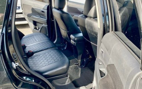 Mitsubishi Outlander III рестайлинг 3, 2013 год, 1 090 000 рублей, 6 фотография