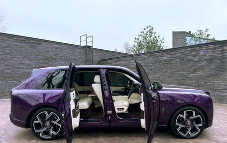 Rolls-Royce Cullinan, 2018 год, 34 900 000 рублей, 15 фотография