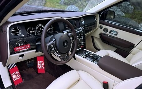 Rolls-Royce Cullinan, 2018 год, 34 900 000 рублей, 18 фотография