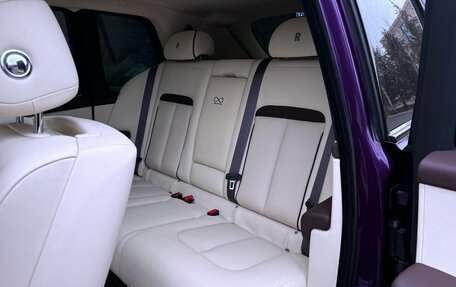 Rolls-Royce Cullinan, 2018 год, 34 900 000 рублей, 25 фотография