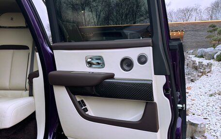 Rolls-Royce Cullinan, 2018 год, 34 900 000 рублей, 23 фотография