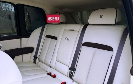 Rolls-Royce Cullinan, 2018 год, 34 900 000 рублей, 26 фотография