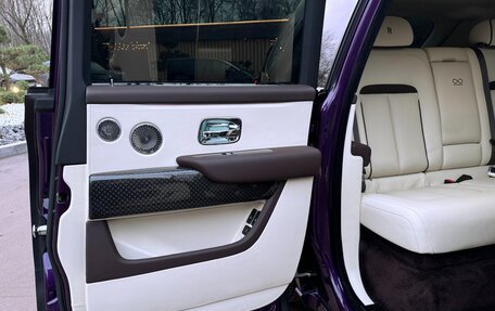 Rolls-Royce Cullinan, 2018 год, 34 900 000 рублей, 31 фотография