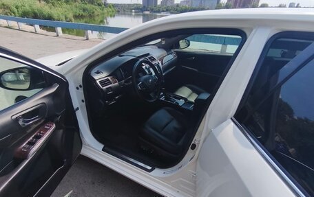 Toyota Camry, 2015 год, 2 000 000 рублей, 9 фотография