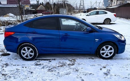 Hyundai Solaris II рестайлинг, 2011 год, 650 000 рублей, 11 фотография