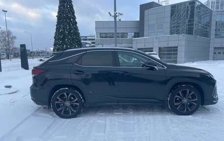 Lexus RX IV рестайлинг, 2020 год, 5 800 000 рублей, 3 фотография