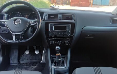 Volkswagen Jetta VI, 2016 год, 1 200 000 рублей, 3 фотография