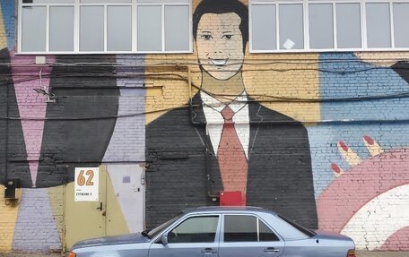 Mercedes-Benz E-Класс, 1995 год, 450 000 рублей, 4 фотография