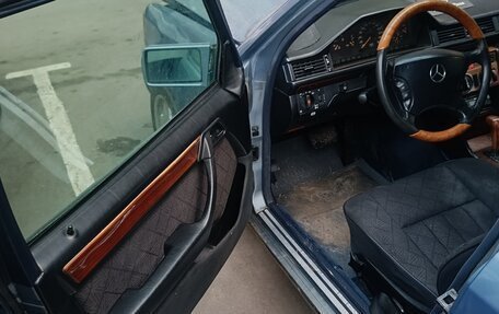 Mercedes-Benz E-Класс, 1995 год, 450 000 рублей, 27 фотография