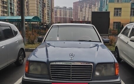 Mercedes-Benz E-Класс, 1995 год, 450 000 рублей, 23 фотография