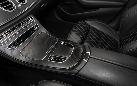 Mercedes-Benz E-Класс, 2020 год, 4 480 000 рублей, 14 фотография