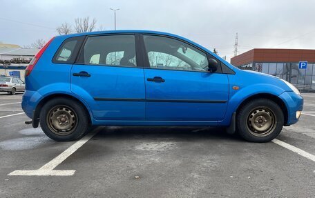 Ford Fiesta, 2005 год, 450 000 рублей, 4 фотография