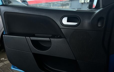 Ford Fiesta, 2005 год, 450 000 рублей, 26 фотография