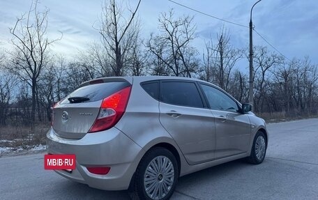 Hyundai Solaris II рестайлинг, 2013 год, 800 000 рублей, 4 фотография