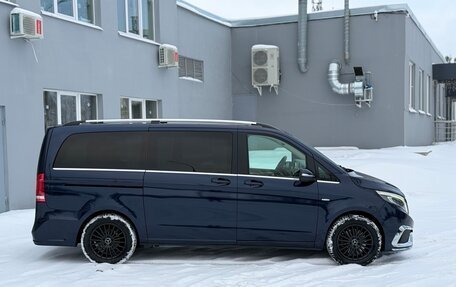 Mercedes-Benz V-Класс, 2015 год, 3 650 000 рублей, 4 фотография