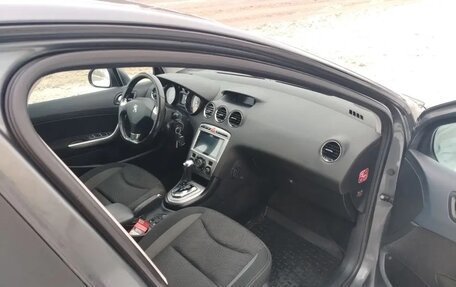 Peugeot 408 I рестайлинг, 2016 год, 870 000 рублей, 3 фотография