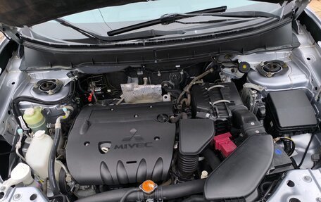 Mitsubishi Outlander III рестайлинг 3, 2011 год, 1 029 000 рублей, 5 фотография